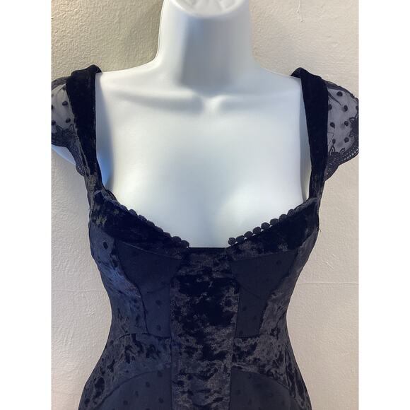 Free People Madeline NWOT Black Velvet Lace Sweetheart Polka Dot Mini Dress S - Picture 7 of 9